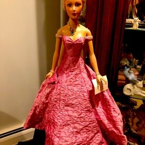 Madame Alexander Banquet Girl